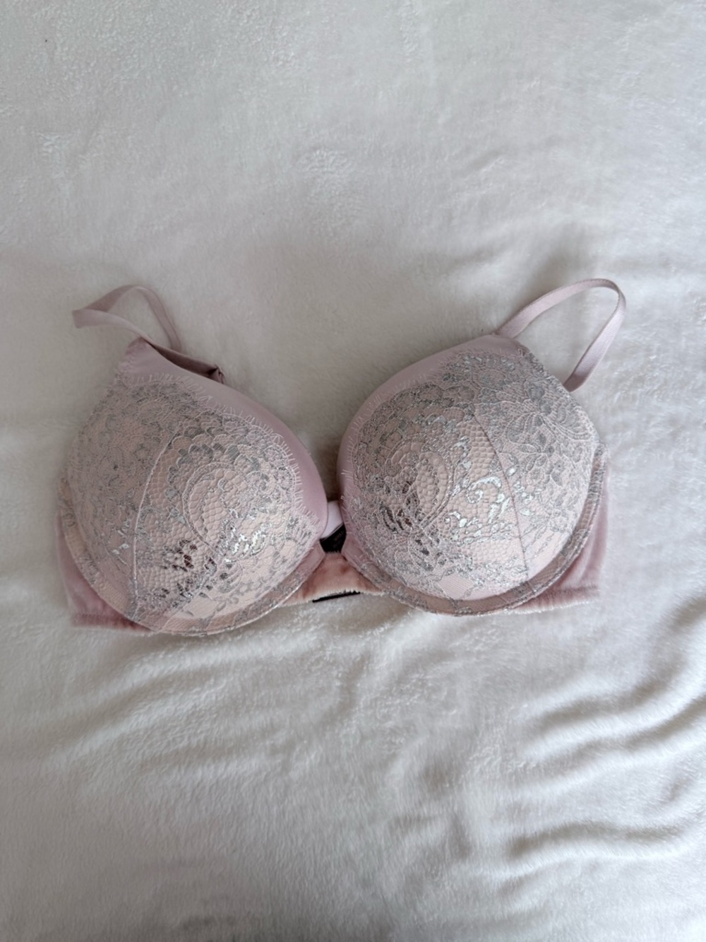 Victoria's Secret Pale Pink Lace Bra with Silver Accents